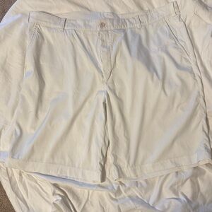Nike Men's White Flat-Front Casual Shorts